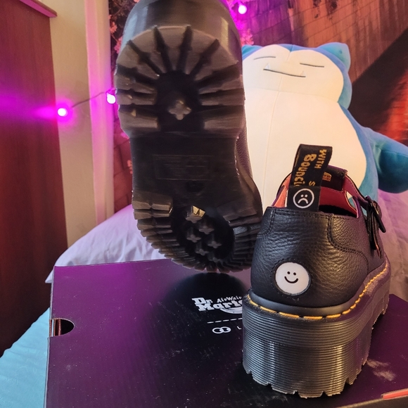 Lazy Oaf x Dr. Martens: BETHAN - Picture 6 of 17